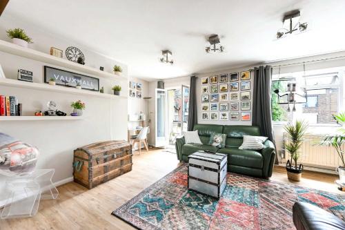 Stockwell Apartment | The Explorer's Home