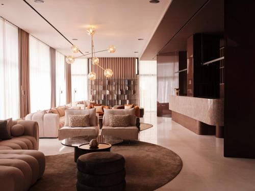 Khalandrion Hotel | The Fiction
