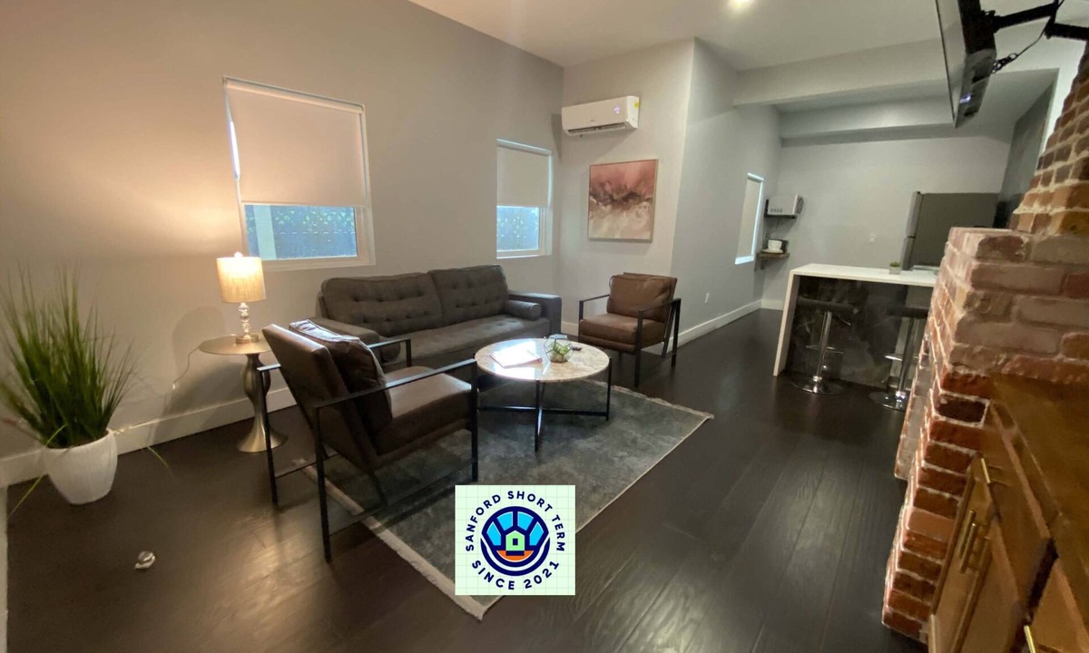 Sanford Apartment | The Front Porch