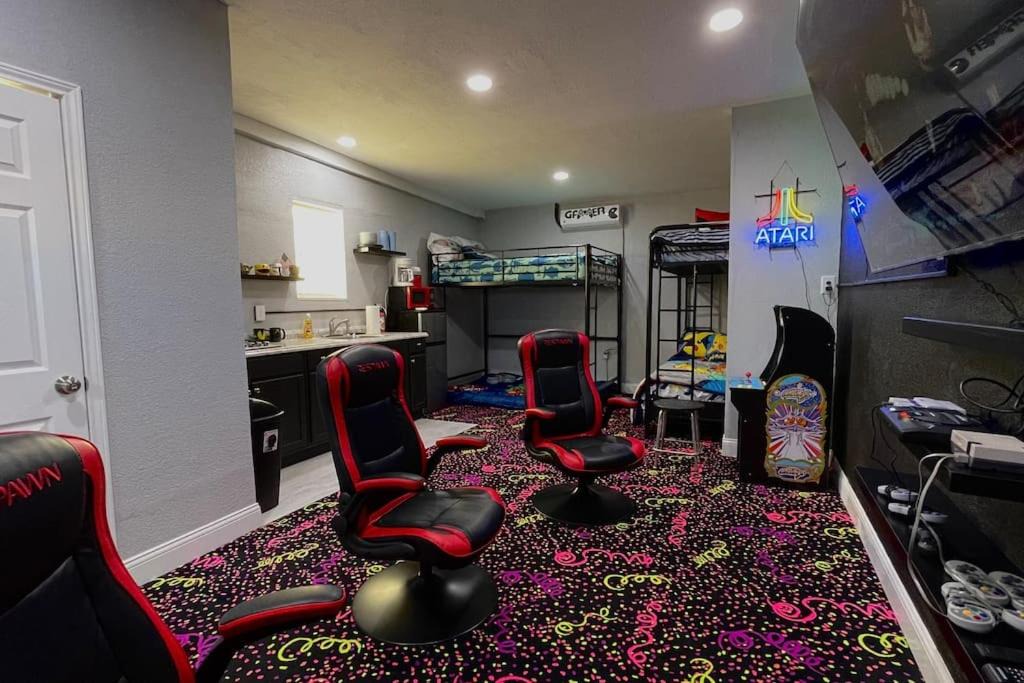 El Paso House | The Game Stop