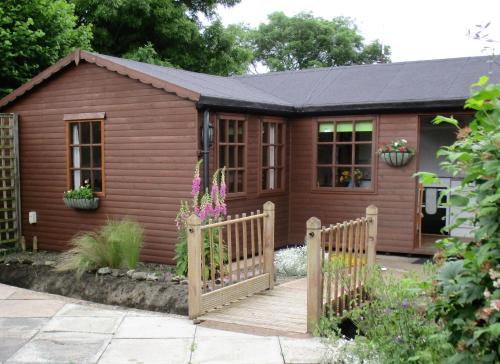 Longford House | The Garden Lodge