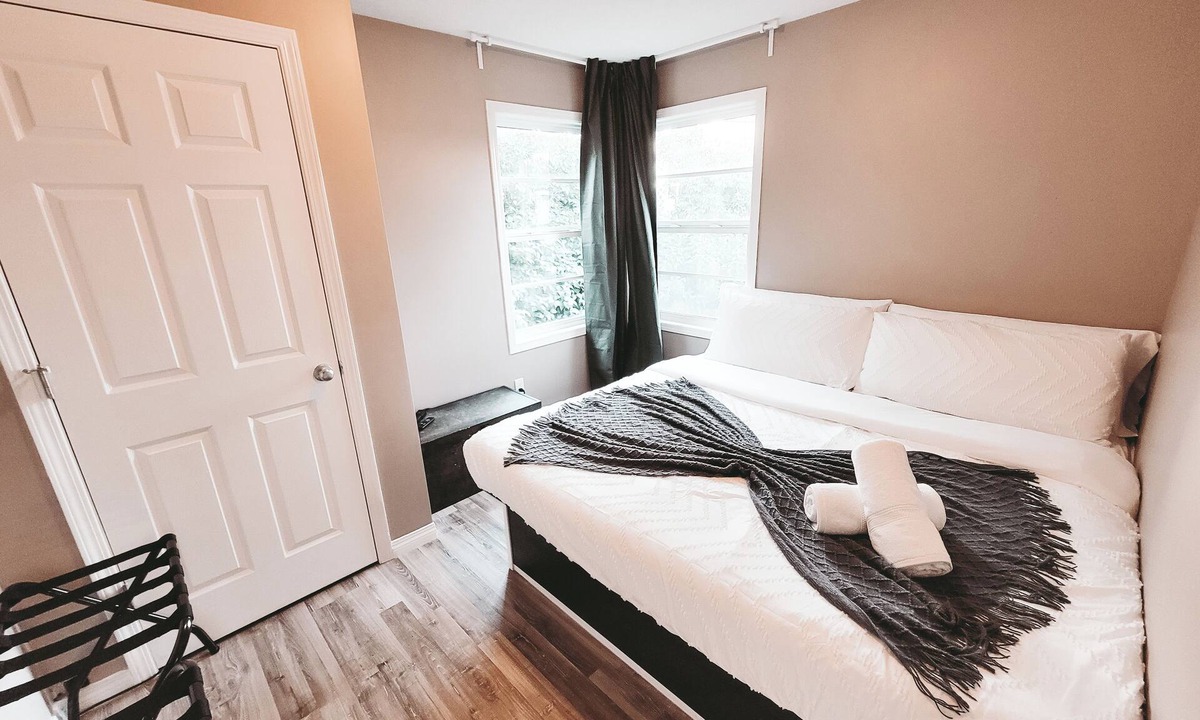 Montgomery House | The Gateway 16