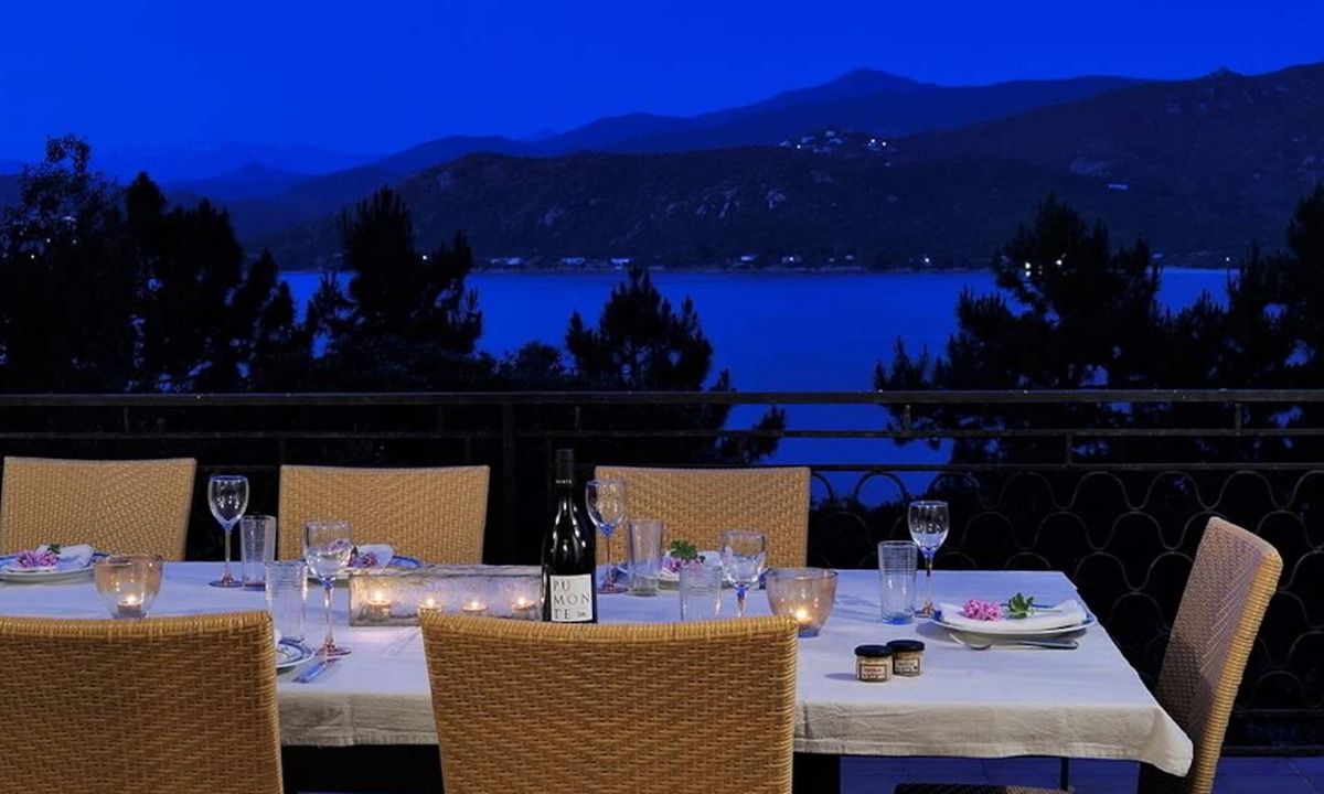 Verghia Villa | THE GENETS