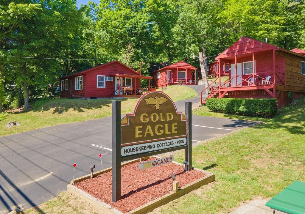 Lake George Cabin | The Gold Eagle