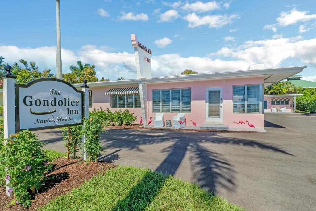 Old Naples Hotel | The Gondolier Inn