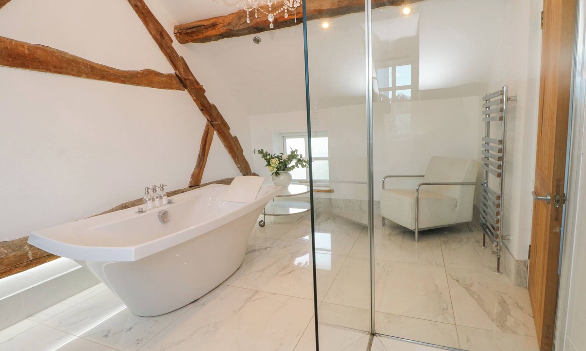 Knutsford Cottage | The Granary