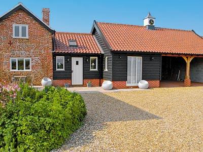 Diss House | The Granary