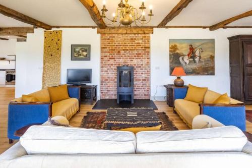 Foxley House | The Granary - Wood Farm Barn. Luxury Barn with wonderful countryside views