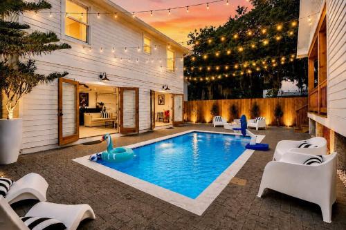 St. Augustine House | The Grand Augustine l Heated Pool l Walk to DNTN