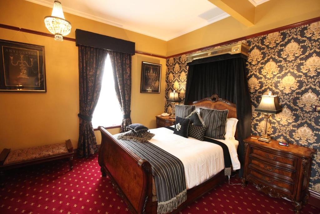 Devonport Bed & Breakfast | The Grand On Macfie