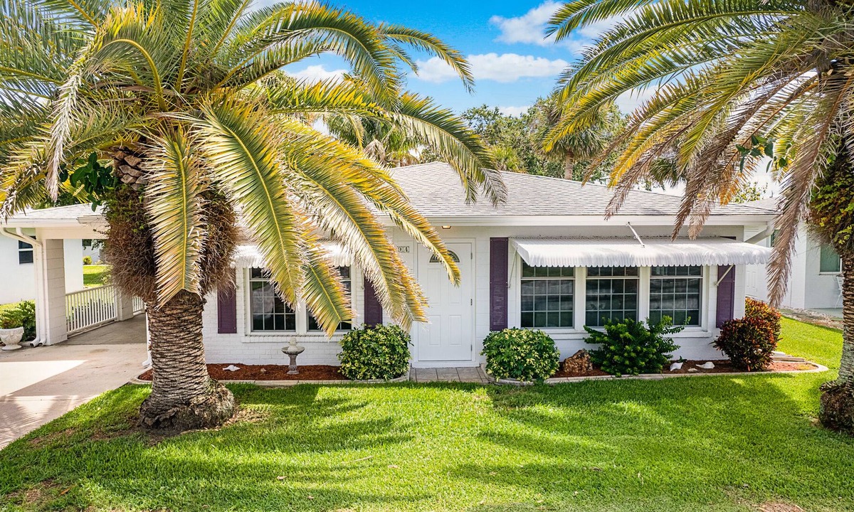 Englewood Villa | The Great Escape - Beautiful 2 bedroom, 2 bath villa