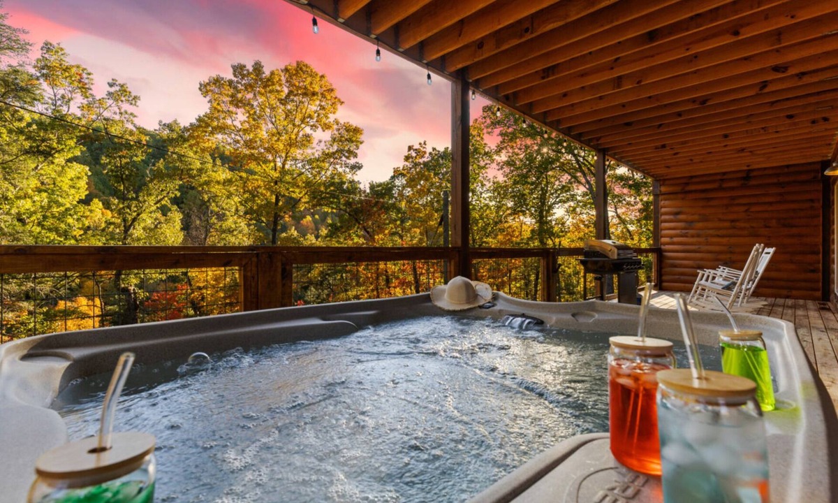 Gatlinburg - Pigeon Forge Cabin | The Great Escape by Ghosal Luxury Lodging