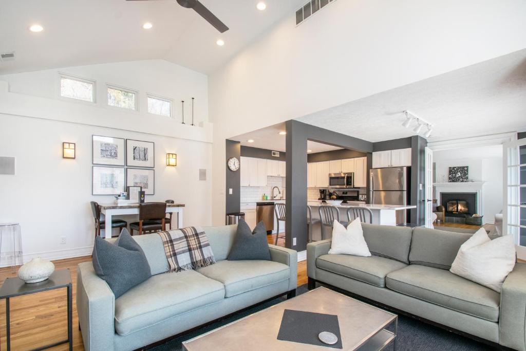 Grand Beach House | The Grey Owl