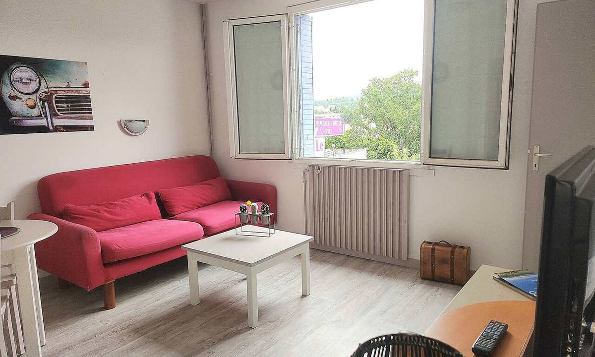 Limoux Apartment | The Grizzlies