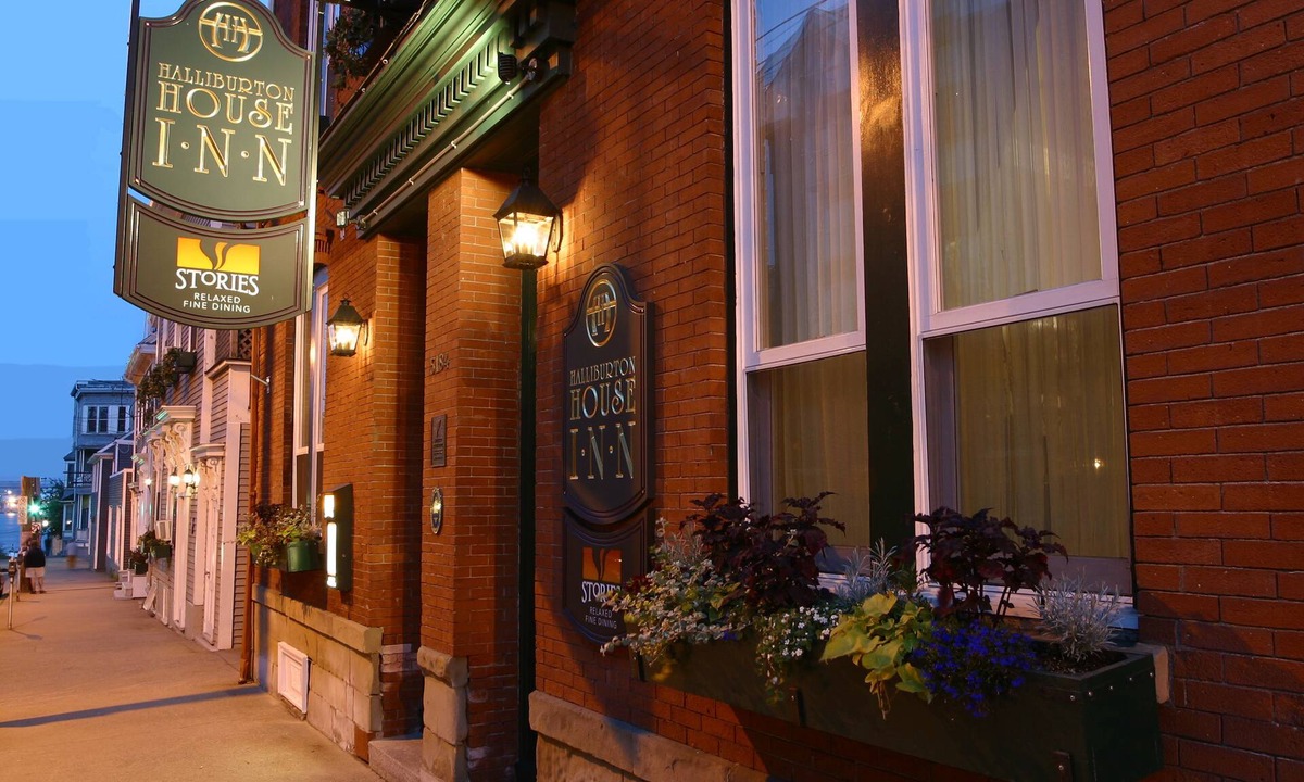 Downtown Halifax Hotel | The Halliburton