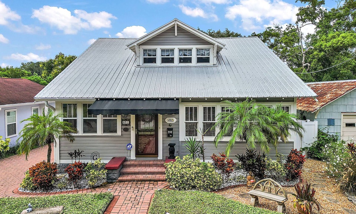 Mount Dora House | "The Hanscom House" 8 MIN walk to DT!