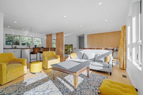 Lakeland Villa | The Happy Home