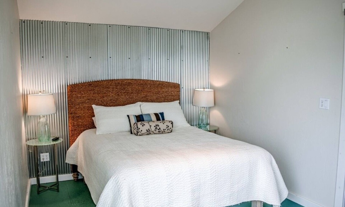 Historic Downtown Apalachicola House | The Harbormaster, Waterfront in Apalachicola