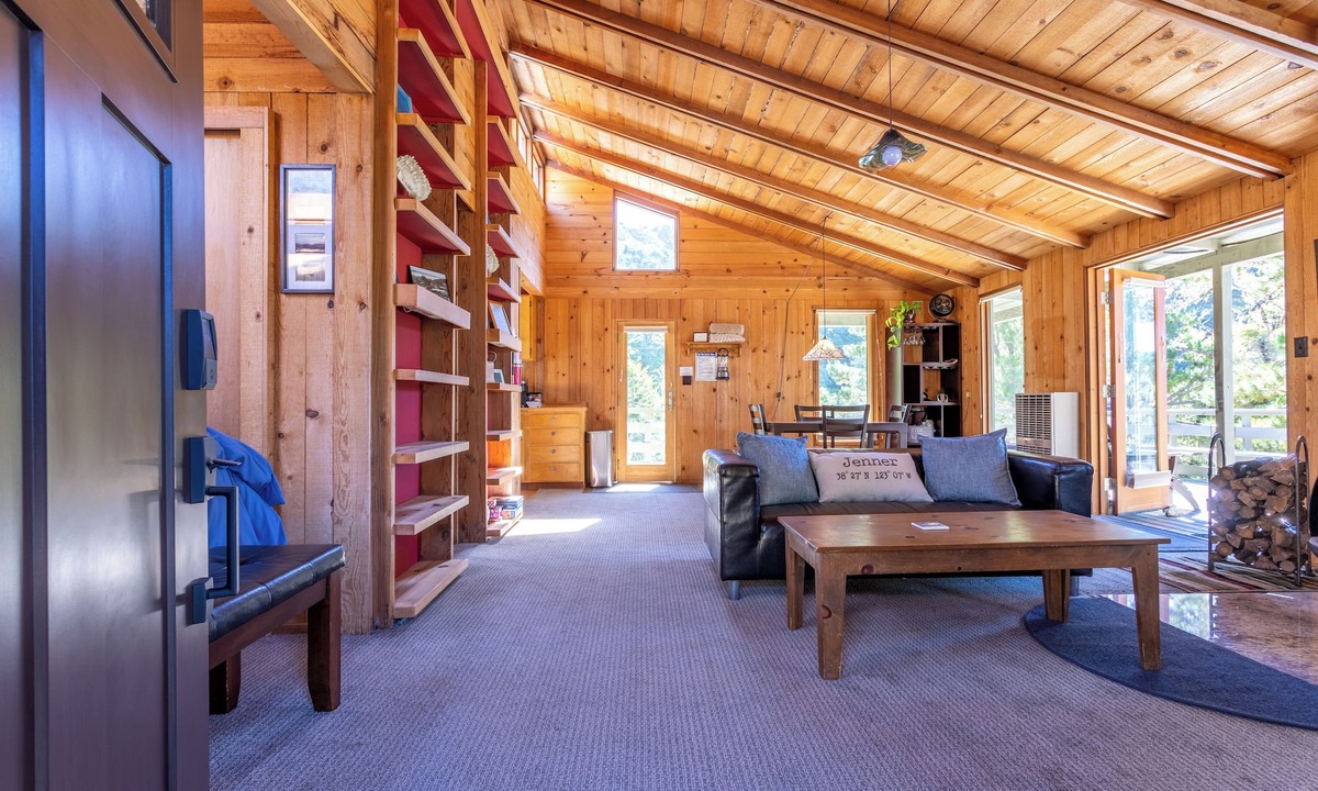Jenner Cabin | The Haven - A Private Jenner Retreat - Hot Tub, Fireplace & Dog Friendly