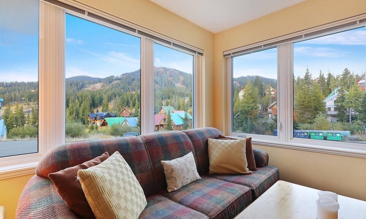 Courtenay Condo | The Haven at Blueberry Hill - Mount Washington ski-in/out