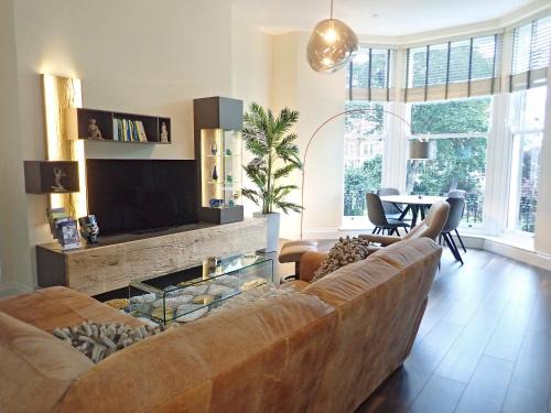 South Cliff House | The Haven