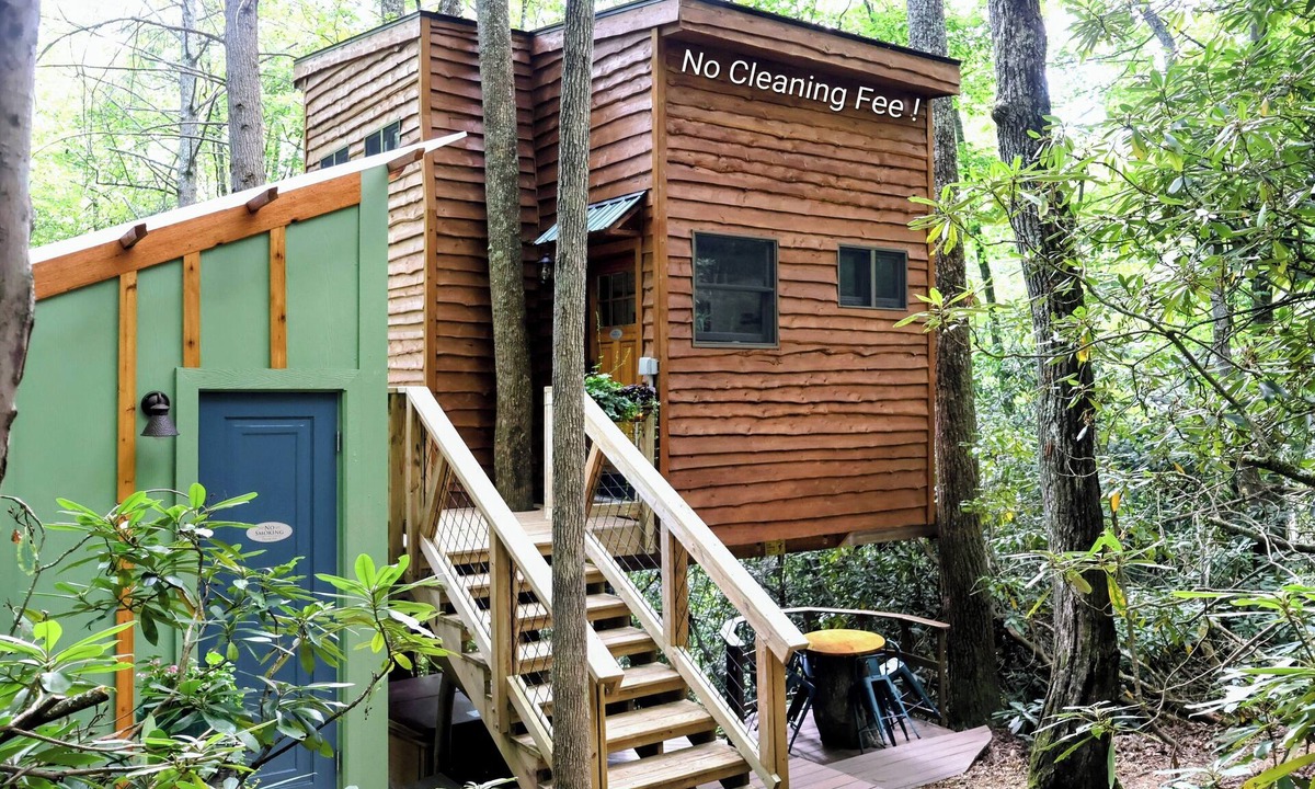 Elizabethton Cabin | The Hidden Hemlock Treehouse: AWD/4WD vehicle required for access.