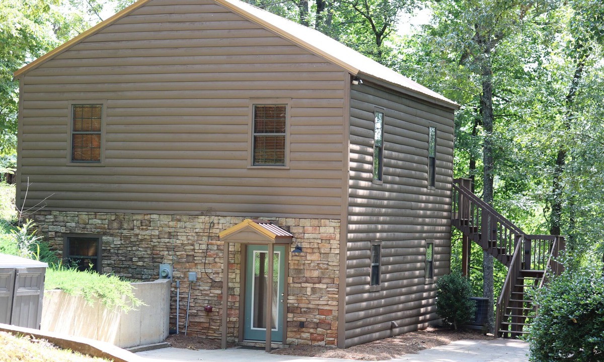 Delta Cabin | The Hidden Paradise. Rustic lake cabin located on the Big Tallapoosa River.