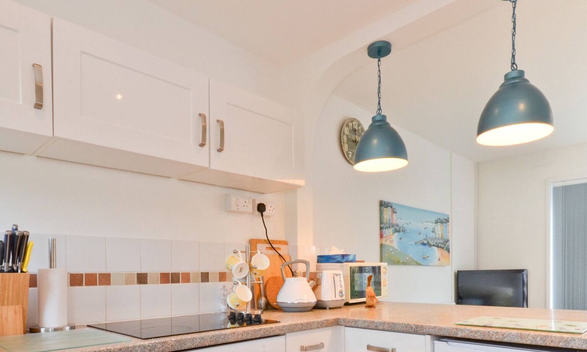 Nettlestone Ski Chalet | The Hideaway