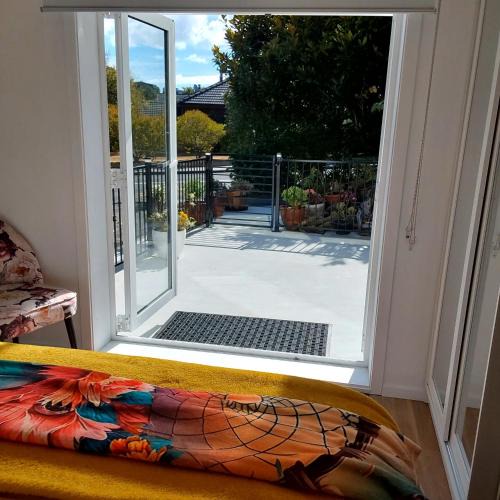 Raumati Beach Apartment | The Hideaway
