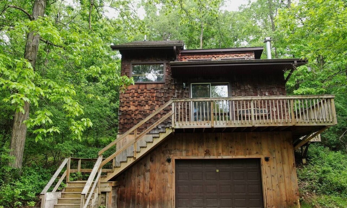 Norwalk Cabin | The Hideaway