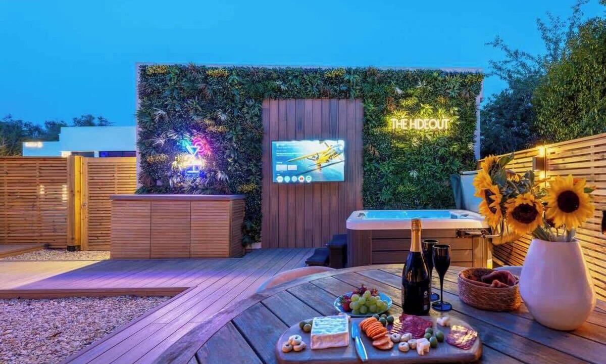 Exmouth Apartment | The Hideout Serenity by design