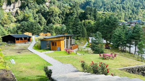 Phakding Hotel | The Himalayan Phakding