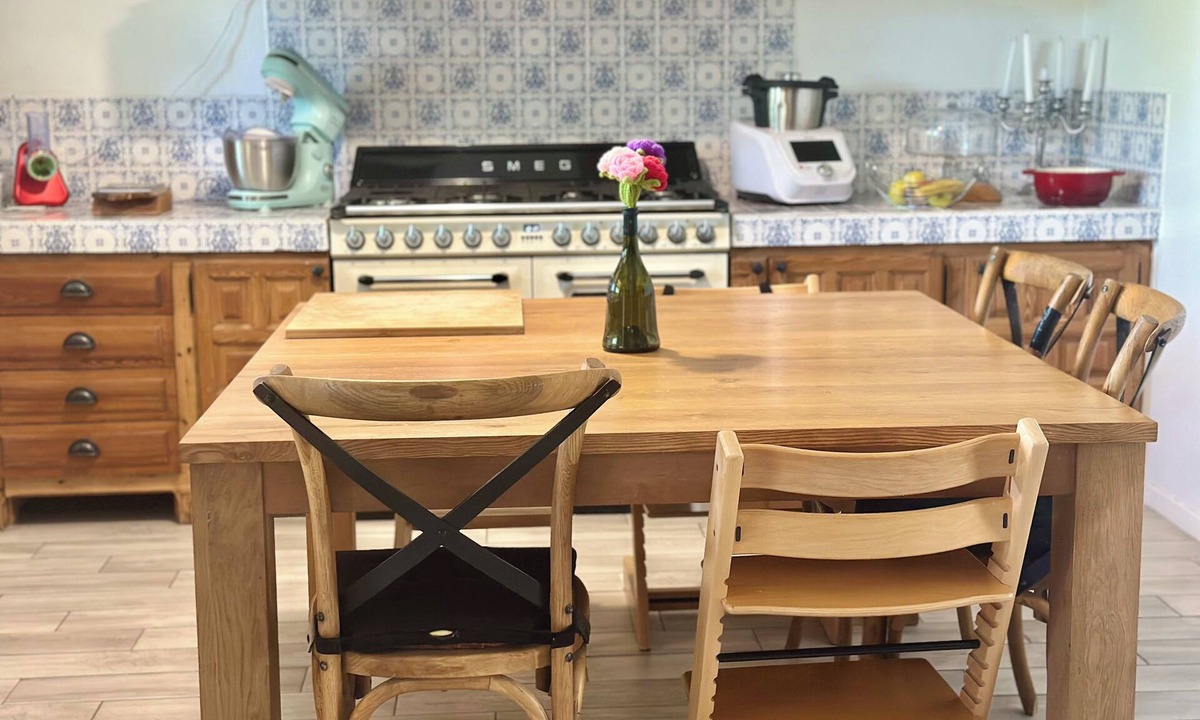 Mimet House | The house - ideal for families, with plenty to keep young and old entertained!
