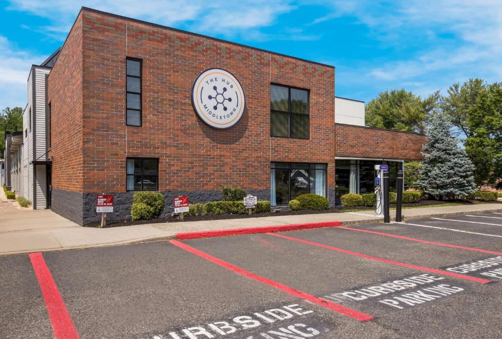 Middletown Hotel | The Hub Middletown Red Bank- Best Western Signature Collection