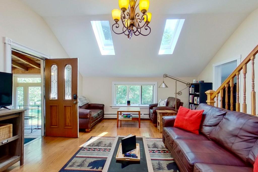 Warrensburg House | The Huber Haven