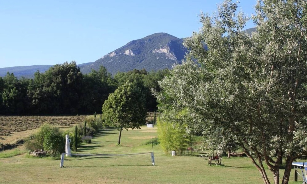Rustrel House | The Iguana gites at the foot of Colorado Provençal