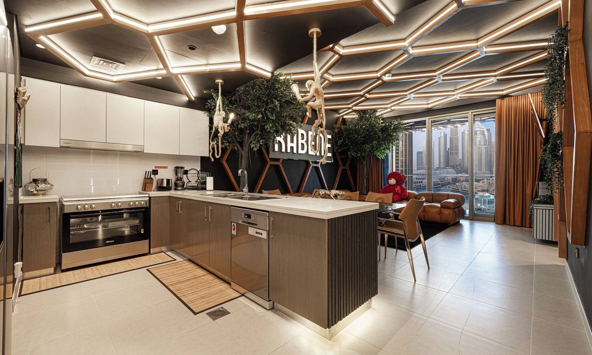 Downtown Dubai Apartment | The Kabene Experience | Luxurious 4 Bdr | Burj Khalifa & Fountain View