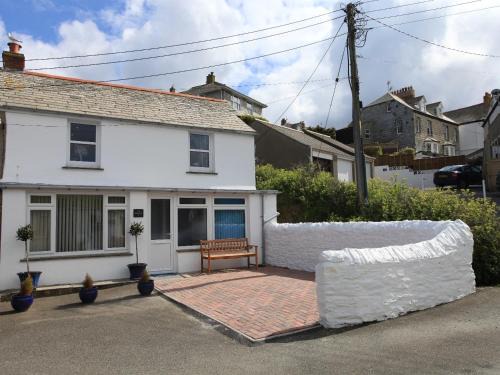 Port Isaac House | The Keep Pot