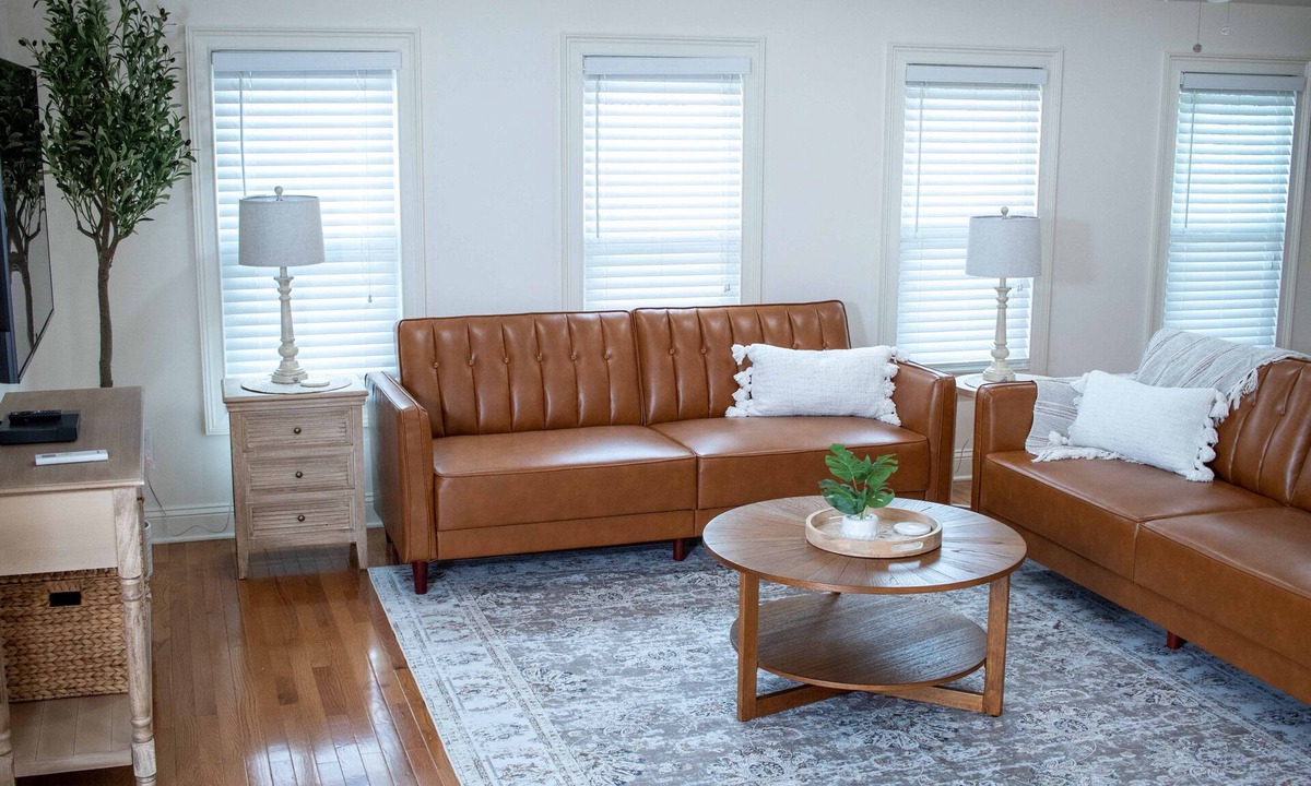 Lawrenceburg House | The LawCo Loft - In the heart of Lawrenceburg, TN 2 Bedroom/1Bathroom