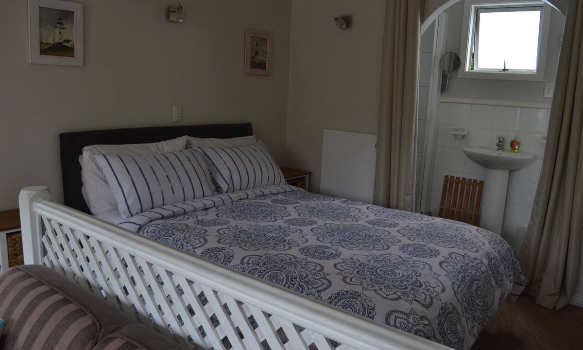 Torbay Apartment | The Lighthouse