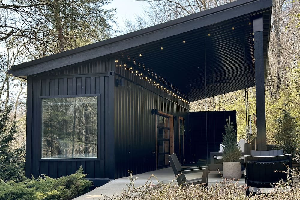 Logan Apartment | The Lily Pad by Creative Cabins
