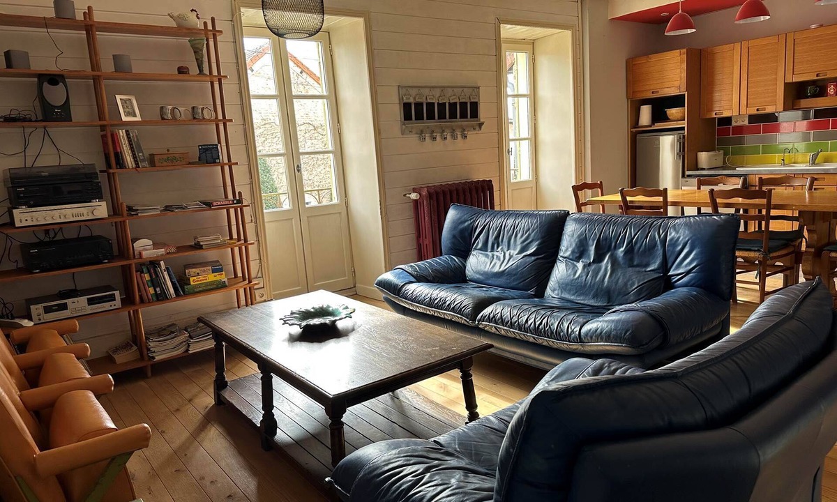Etrigny House | The Linden Tree