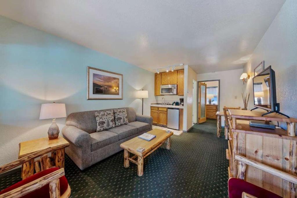 South Lake Tahoe Apartment | The Lodge at Lake Tahoe - Studio