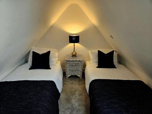 Wadhurst House | The Lodge