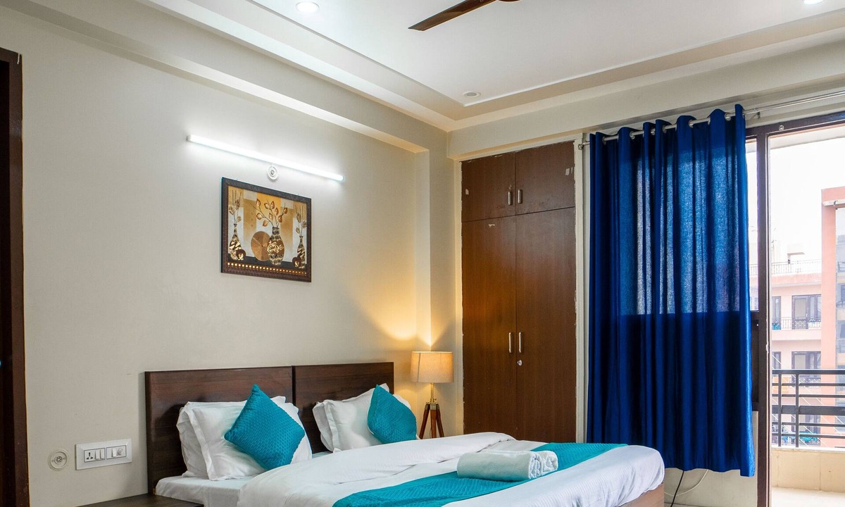 Gurugram Apartment | The Lodgers Two BHK serviced Apartment