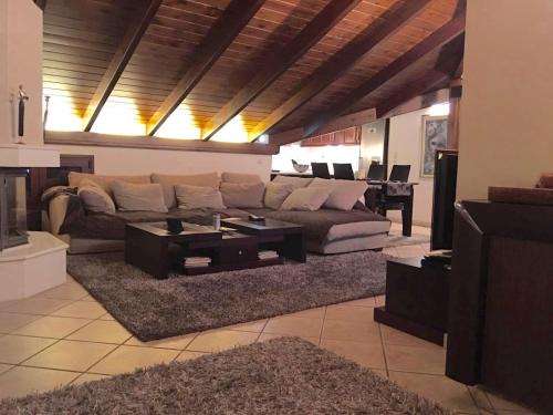 Chios Town Apartment | The Loft