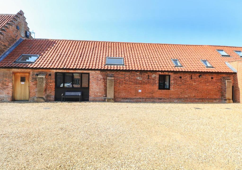 Foxley House | The Long Barn