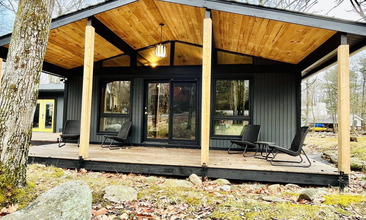 Lake Harmony House | The LoveShack- MidCenturyModern w hot tub in the Poconos!