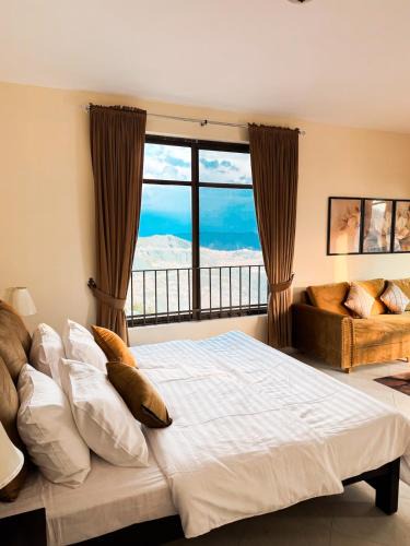Loralai District Apartment | The Luxe Loft Cozy 3 Bed Escape, Lower Jhika Gali, Mall Road