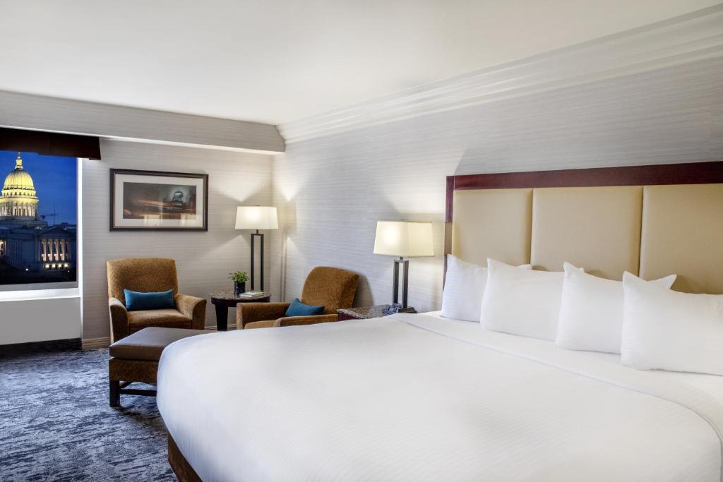 Madison Hotel | The Madison Concourse Hotel